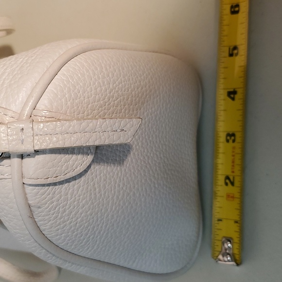 Dooney and Bourke Pebble Leather Barrel Bag (satchel) - Picture 2 of 11